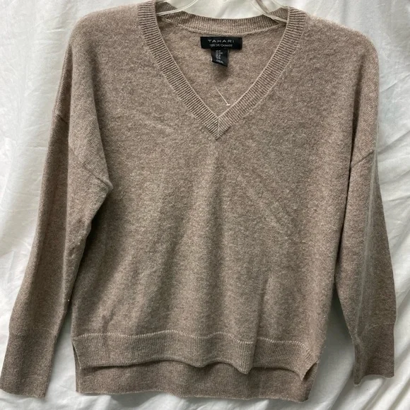 Tahari Sweaters Tahari Cashmere V Neck Sweater Men Sz M 674